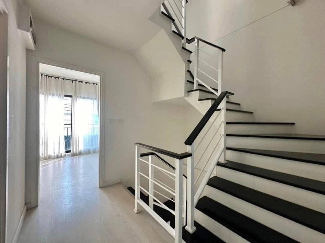 🏠 Rent quickly! Prime location, Rama 9 - Srinakarin, beautiful house, lots of usable space.  Near the community mall and major hospital. – รูปที่ 3