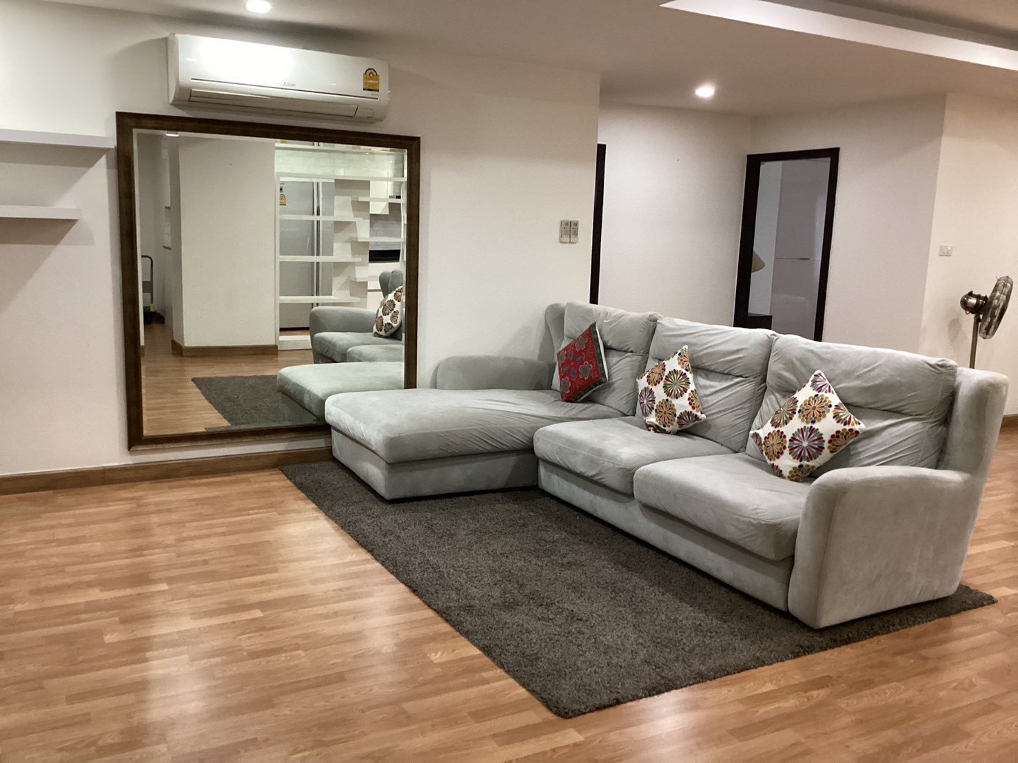 FOR RENT 2BR/2BA 140 sqm Fully Furnished, Beverly Hill Mansion Ekkamai, 55,000 THB – รูปที่ 2