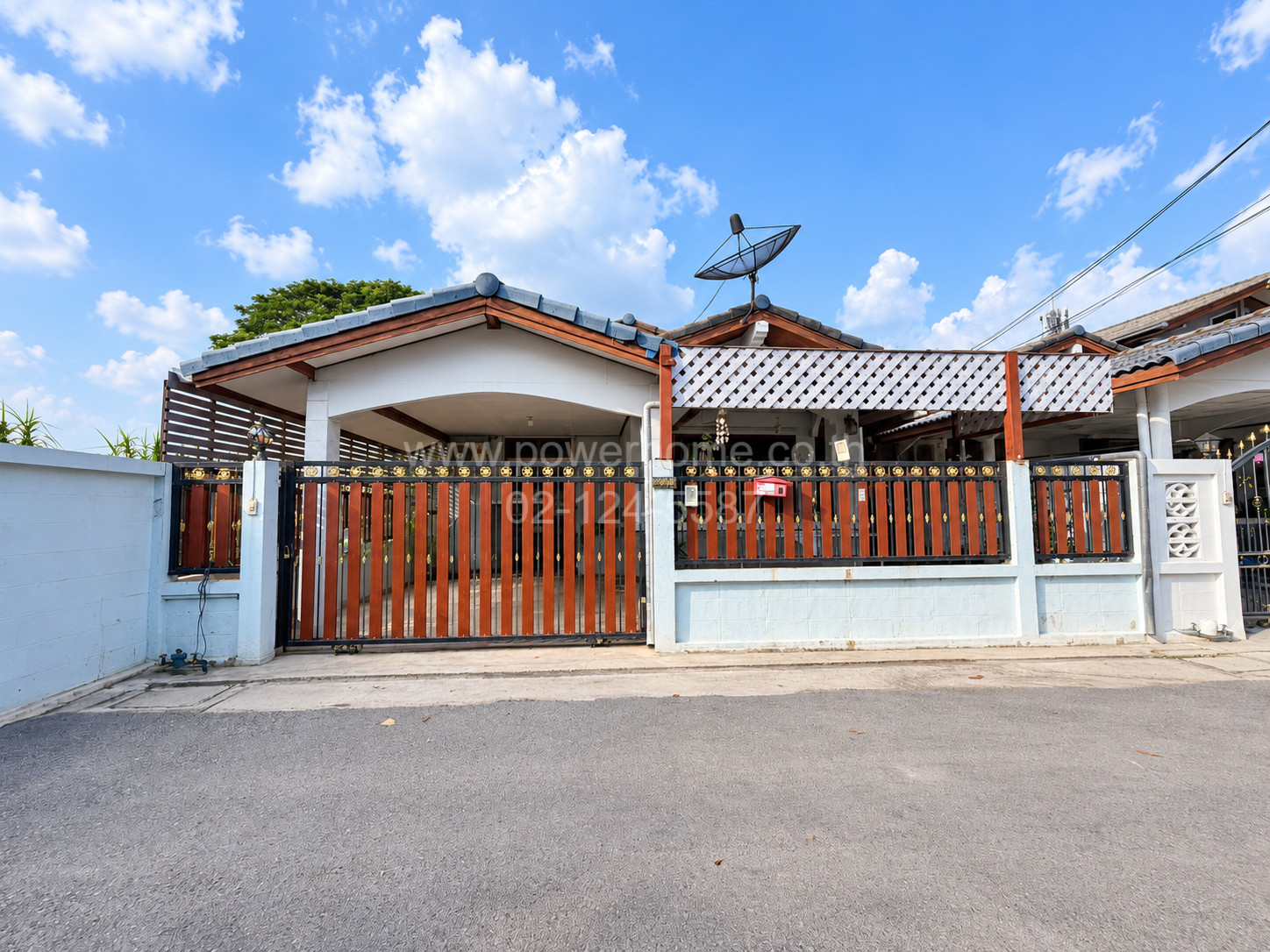 บ้านแฝด 1 ชั้น หมู่บ้านพรรพี บ้านหลังมุมใน ทำเลดี ใกล้ตลาดทรัพย์พะยอม