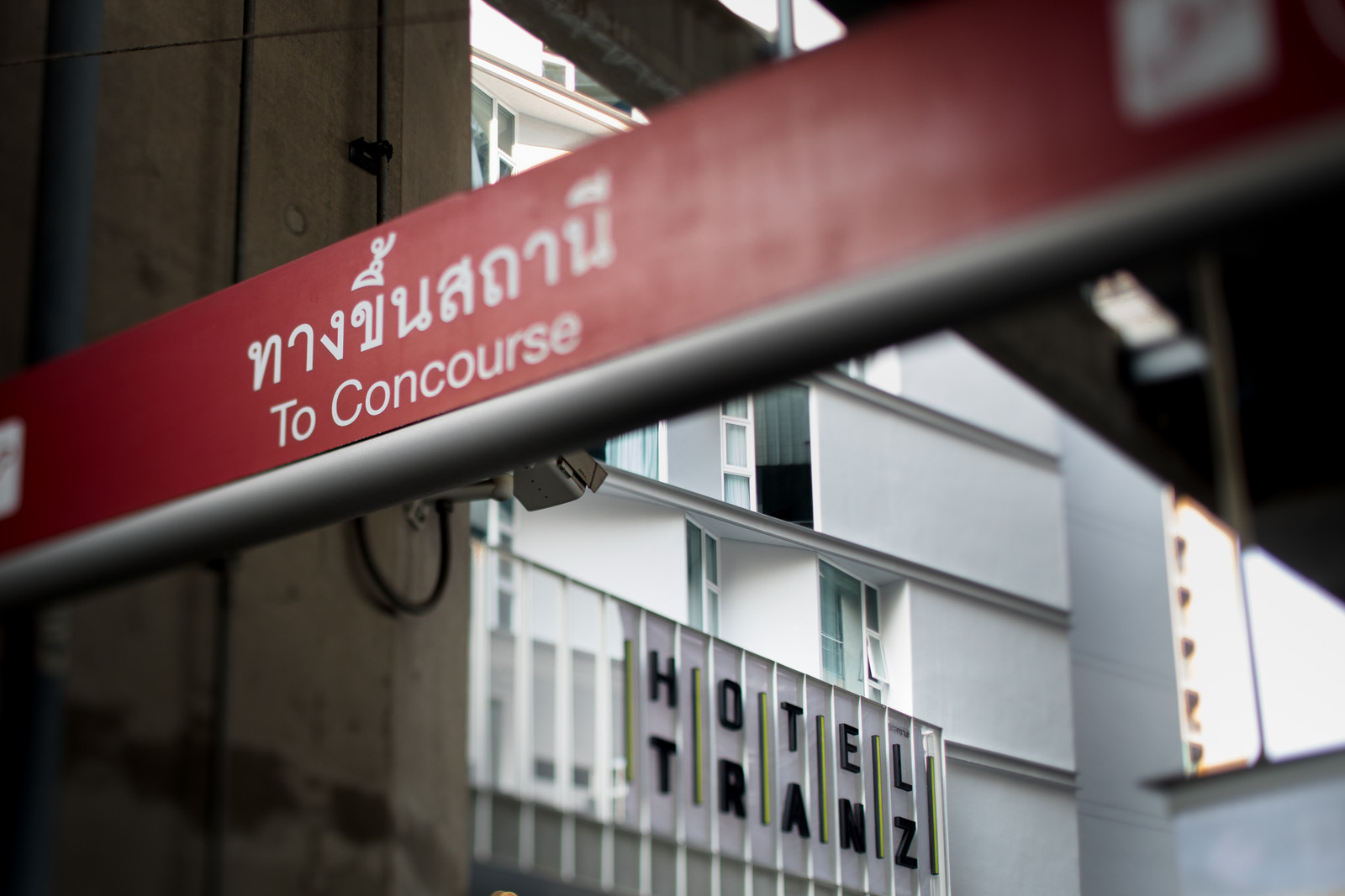160 sq.m ให้เช่า ติด BTS / Airport Link Phayathai  เหมาะสำหรับ คลินิค ร้านค้า โชว์รูม สำนักงาน  – รูปที่ 2