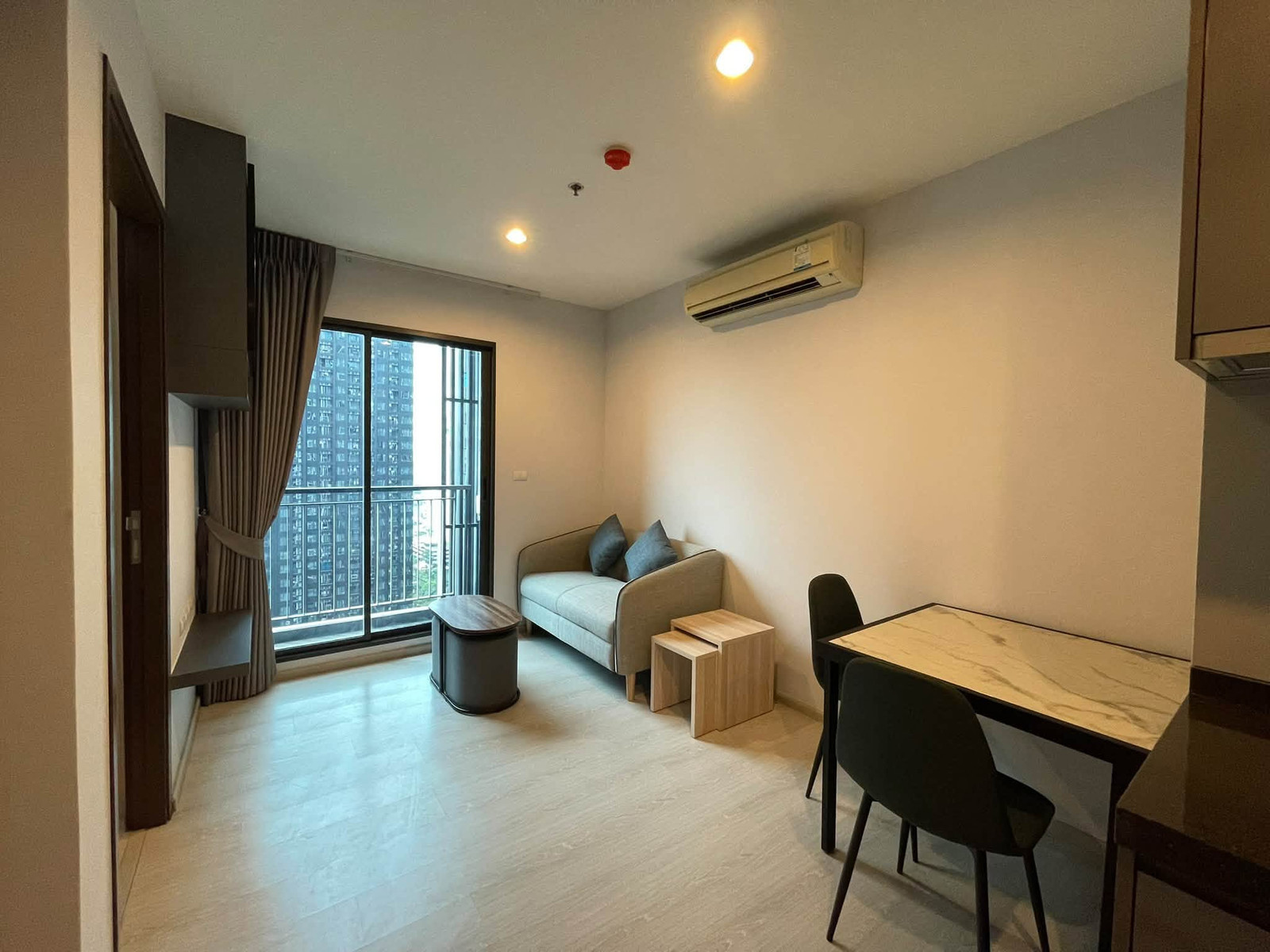 Condo for rent Rhythm Asoke 1 - 2 bedrooms, 1 bathroom - 41.55 sq m - rent 30,000 baht/month [BLr2610047]