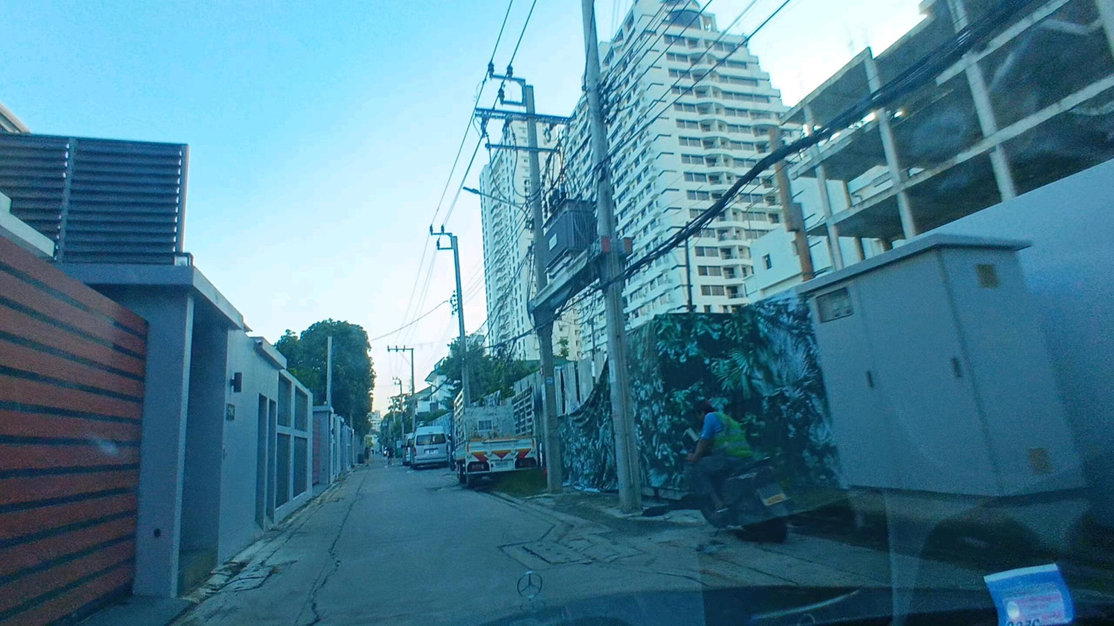 Empty land for sale, Sukhumvit 200,100,75 sq m. Price 750,000 to 1 million Tns O9742OO4OO – รูปที่ 4