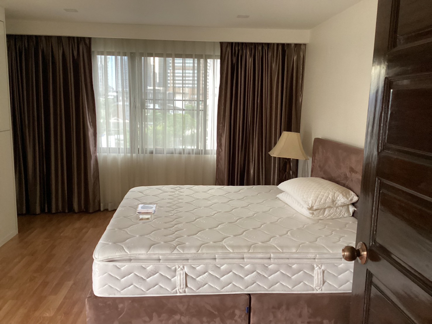 FOR RENT 2BR/2BA 140 sqm Fully Furnished, Beverly Hill Mansion Ekkamai, 55,000 THB – รูปที่ 4