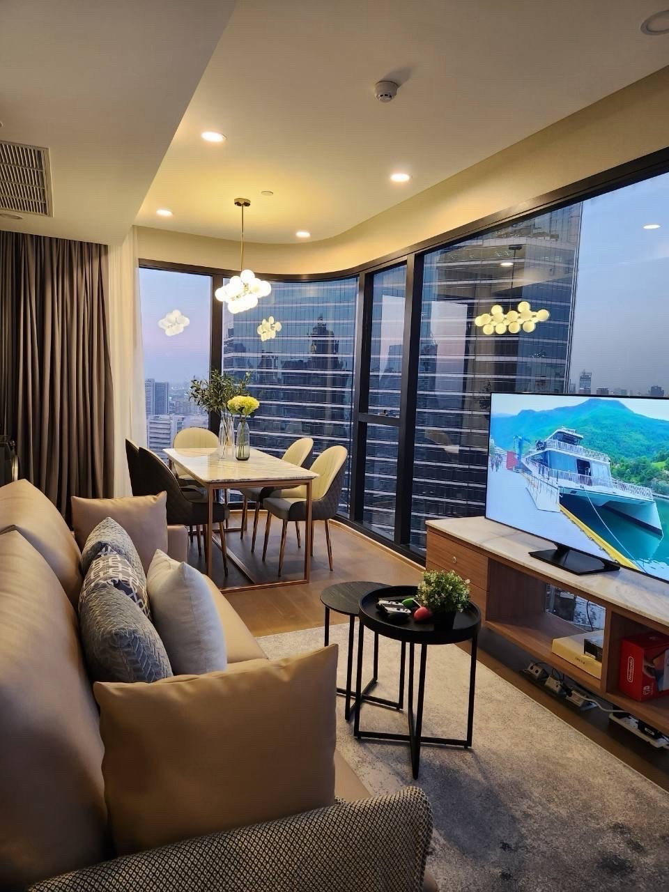 Ashton chula silom 2 Bed 2 bath 63 sq.m. Hight floor Ready to move ✅ 16.99 mb. – รูปที่ 3