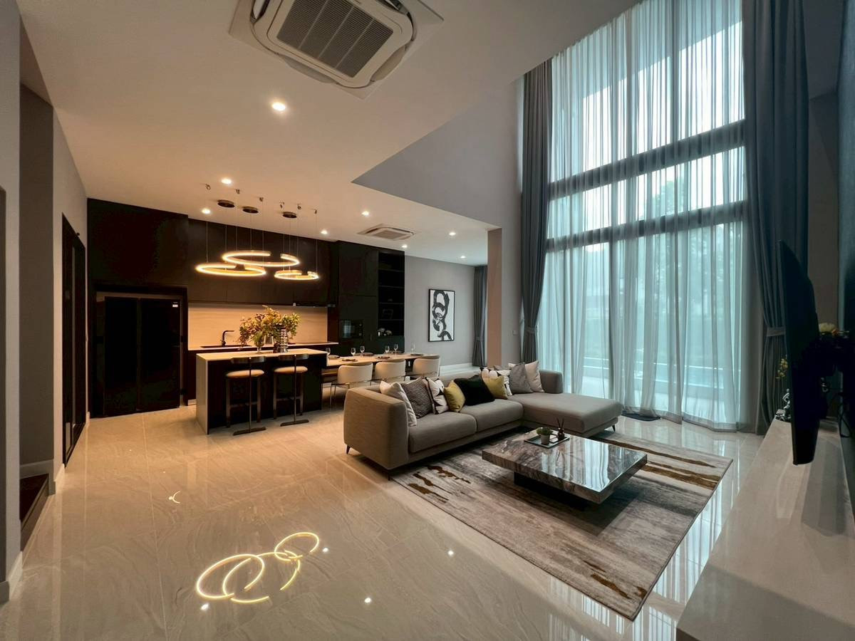 ให้เช่า Pool Villa 3 ชั้น ตกแต่งหรู พร้อมลิฟต์ส่วนตัว – รูปที่ 2