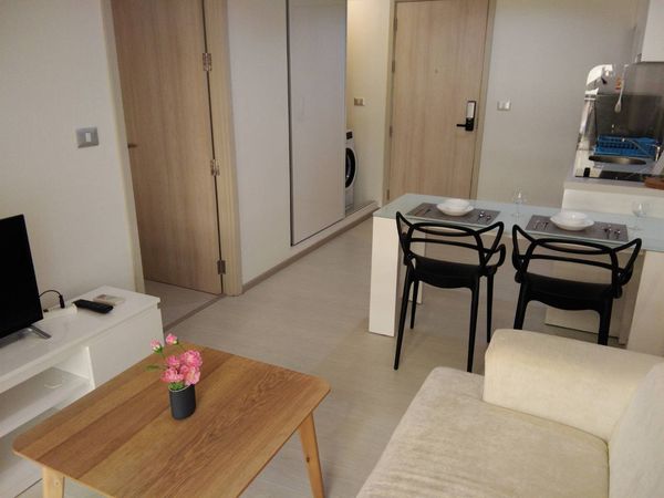 Rhythm Sukhumvit 42 for Rent, 1 Bed 35 sqm, near BTS Ekkamai, Gateway & Bangkok Hospital, only 19,000/month