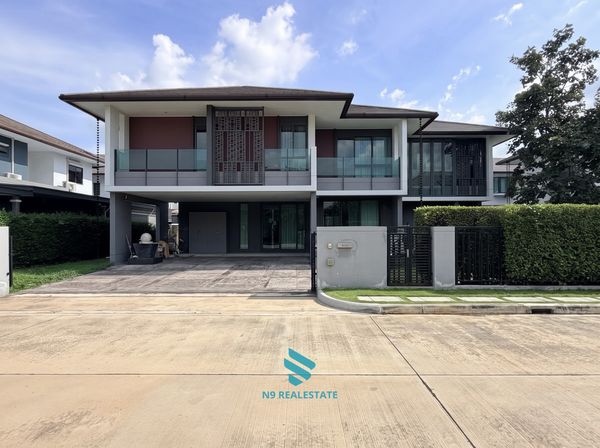 For rent, detached house, 6 parking spaces, 4 bedrooms, in front of the garden, near Mahidol Salaya, Phutthamonthon Sai 3, with built-in, 85,000 baht / month.