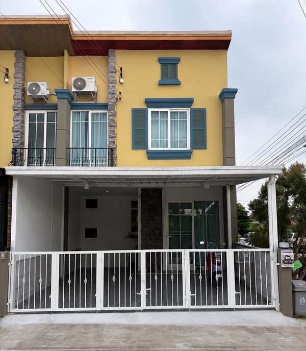 🏡🔥 **ขายทาวน์โฮมหลังมุม รีโนเวทแล้ว! Golden Town 2 อ่อนนุช–พัฒนาการ** (IQI-TH002)