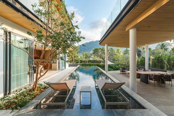 Luxury pool villa for sale Choeng Thale-Phuket (4 bedrooms, 631 sq m.) Wide space, mansion scale on 121 sq m of land, designed in harmony with nature. Near Laguna and Bang Tao Beach.