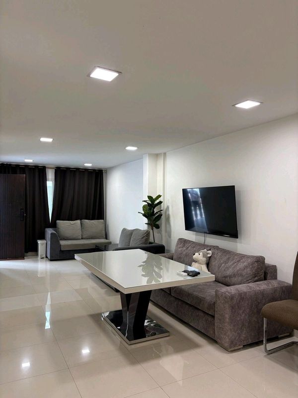✅ FOR RENT ✅ Townhouse Sukhumvit Soi 26 🔥 HOT DEAL