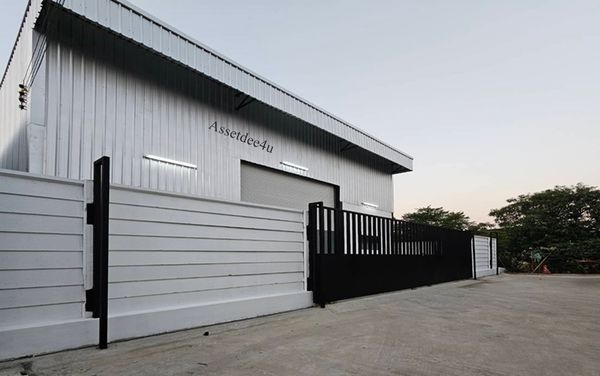 Warehouse for rent in On Nut area, Phatthanakan Road, usable area 300 sq m, 6-wheel vehicles can enter, can register a company, near MRT Si Nut.