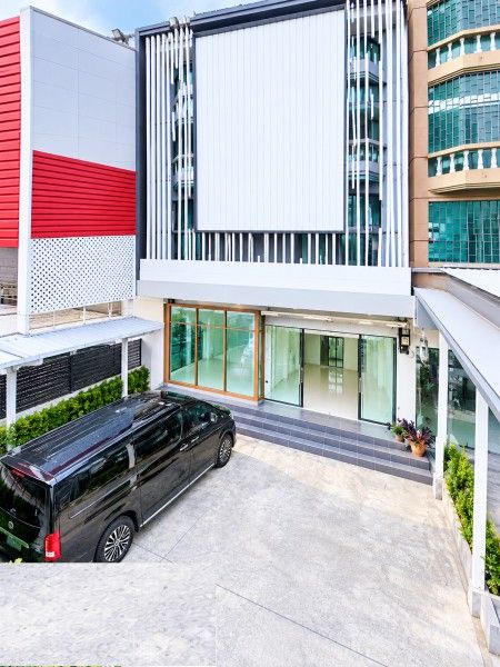 Thai Singapore International School, 56 Sq.wah, 1,000 Sq.m., Srinakarin Bangna Km.4, The size four-u