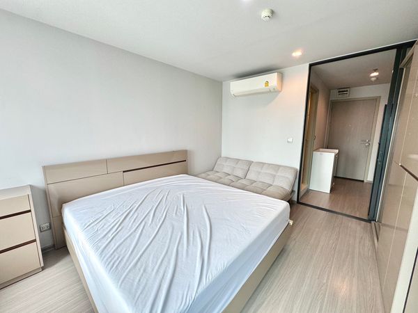 ✨ คอนโดใจกลางห้าแยก! ขาย Life Ladprao ห้อง Studio 1 ห้องน้ำ ขนาด 26 sqm คอนโดใหม่ตรงข้าม Central Ladprao ส่วนกลางอลังการ พร้อม Sky Garden ใกล้ BTS ห้าแยกลาดพร้าว และ MRT พหลโยธิน ราคาเพียง 3.5 ล้านบาท ติดต่อ 0968623850 🔥
