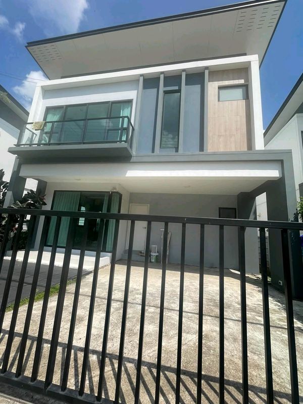 ✨ 2-story house, detached house style, 3 bedrooms, 3 bathrooms, ready to move in. Accepting small pets