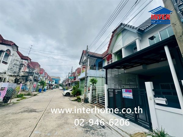Townhouse, 2 floors, 16 sq m, Prasit Village, Phetkasem 116, Soi Phetkasem 116, Phetkasem Road, Phutthamonthon Sai 4 Road, Phasi Charoen District, Bangkok.