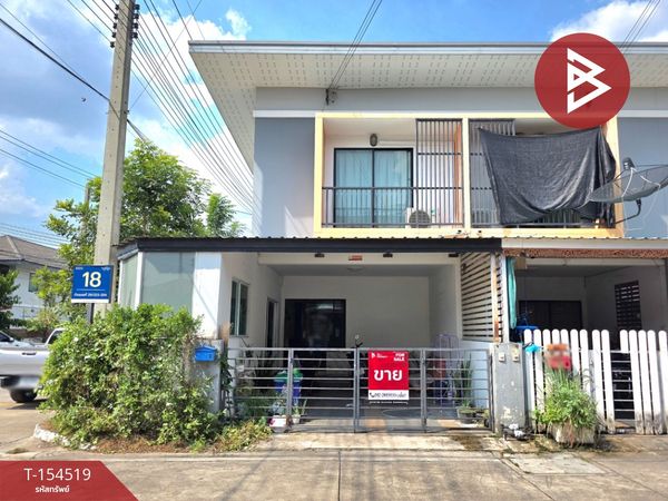Townhouse for sale Maneerin Village Modern Home, Bowin, Chonburi