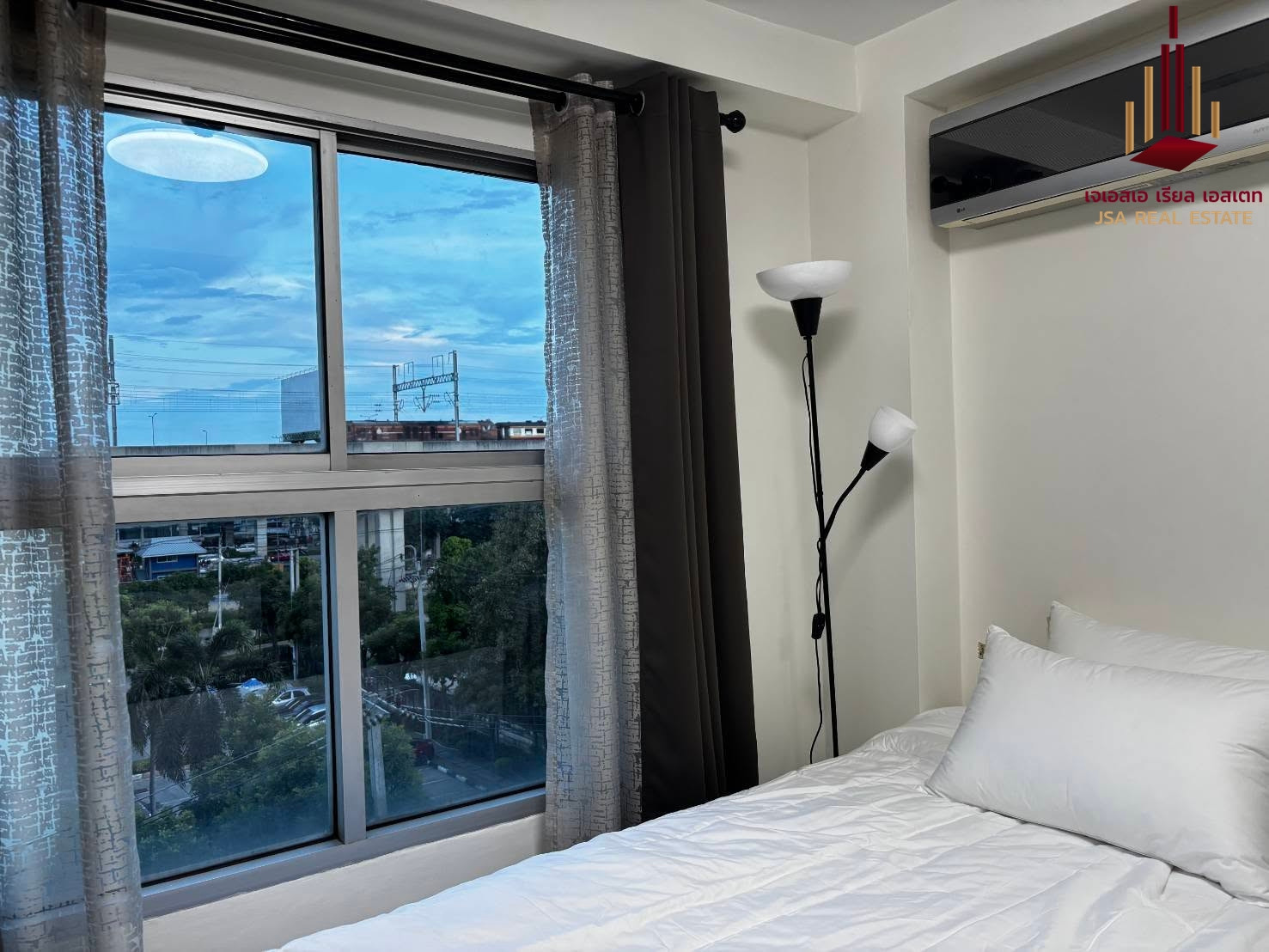 ✨ For Sale: Parkview Viphavadi Condo ✨ 💰 Only 2,890,000 THB