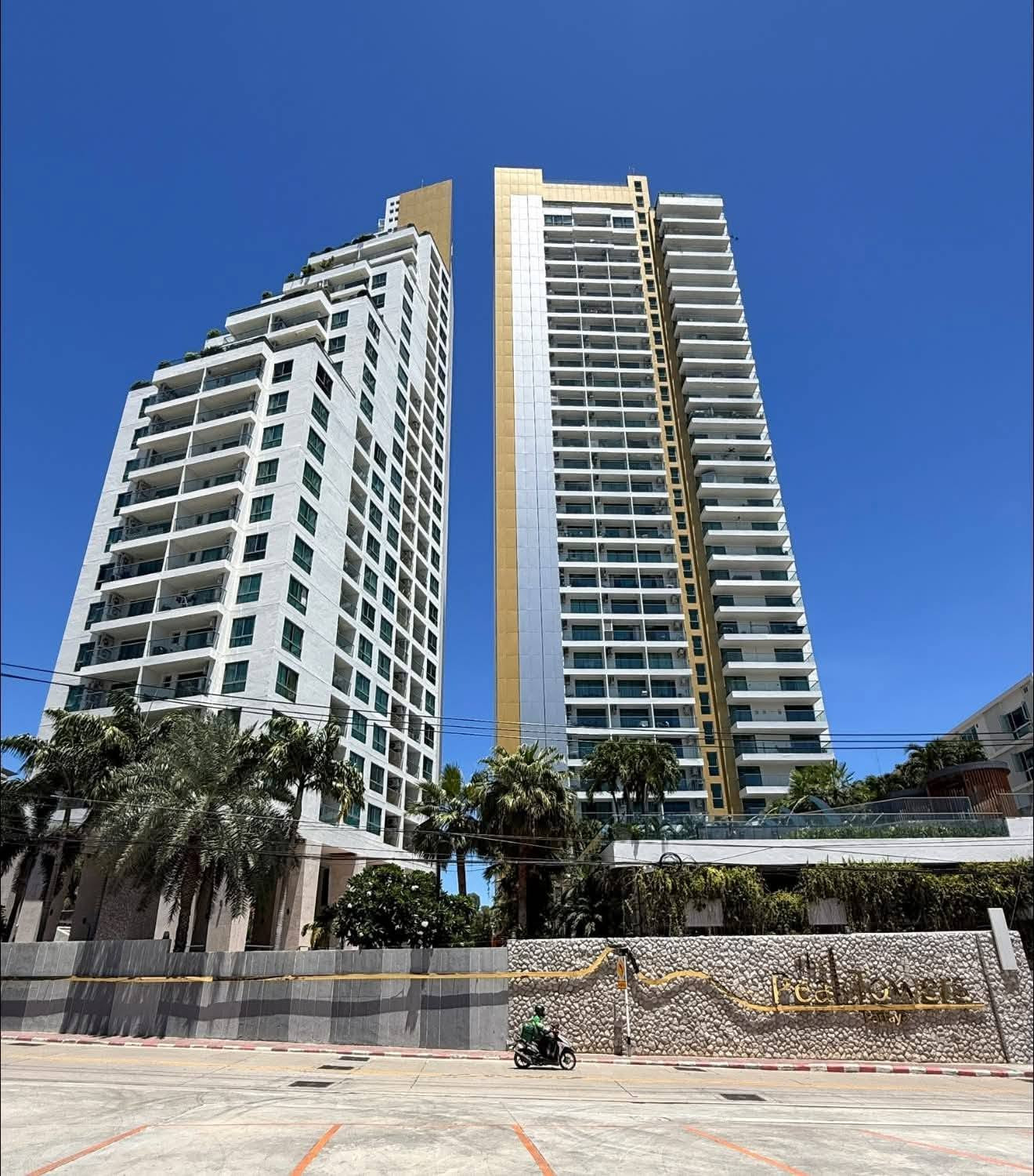 🏢✨ THE PEAK TOWERS — สตูดิโอคอนโดสำหรับขายและเช่า | พระตำหนัก, พัทยา 🌊 🏢✨ THE PEAK TOWERS — สตูดิโอคอนโดสำหรับขายและเช่า | พระตำหนัก, พัทยา 🌊