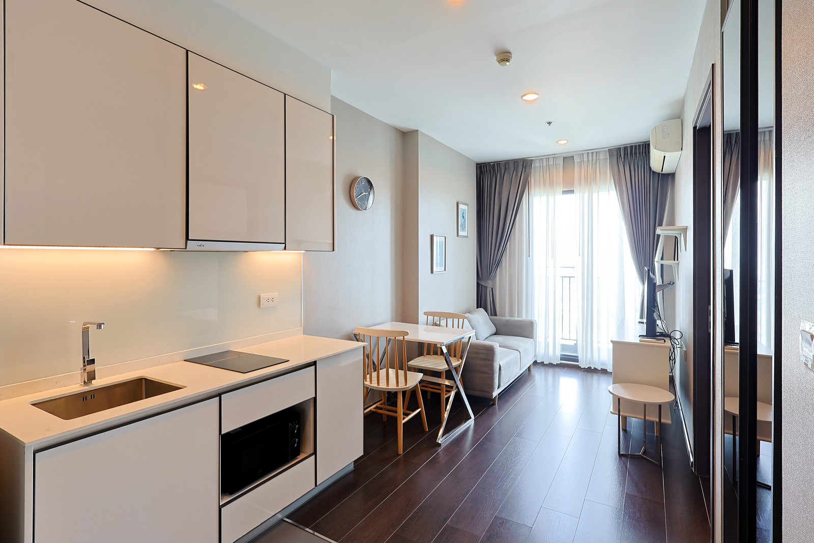 C EKkamai Condo ให้เช่า ห้องมุม 35 ตร.ม. ชั้น 32 (3213) – รูปที่ 2