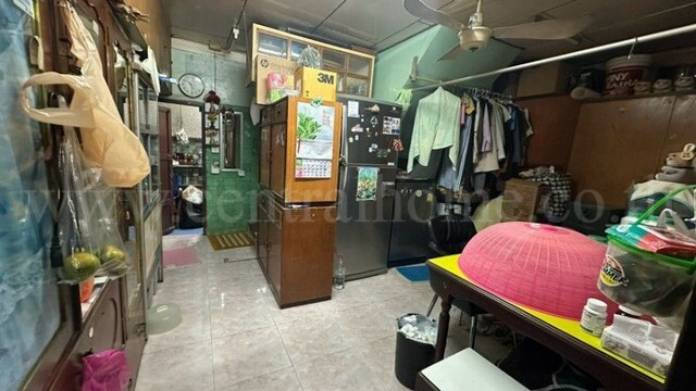 ทาวน์เฮ้าส์ 11.5 ตารางวา สาทร 11 แยก 3 หลังริม ราคาถูก – รูปที่ 3