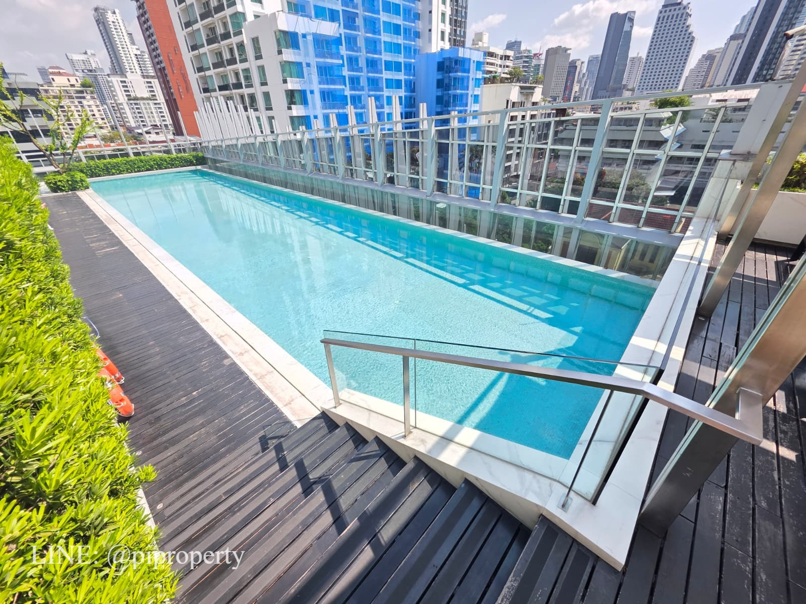 Premium Serviced Residence in Asoke CBD | 32 sq.m. | Flexible Monthly Rent 曼谷 Asoke 核心 CBD 頂級酒店式公寓｜32平米｜支援月租與信用卡付款
