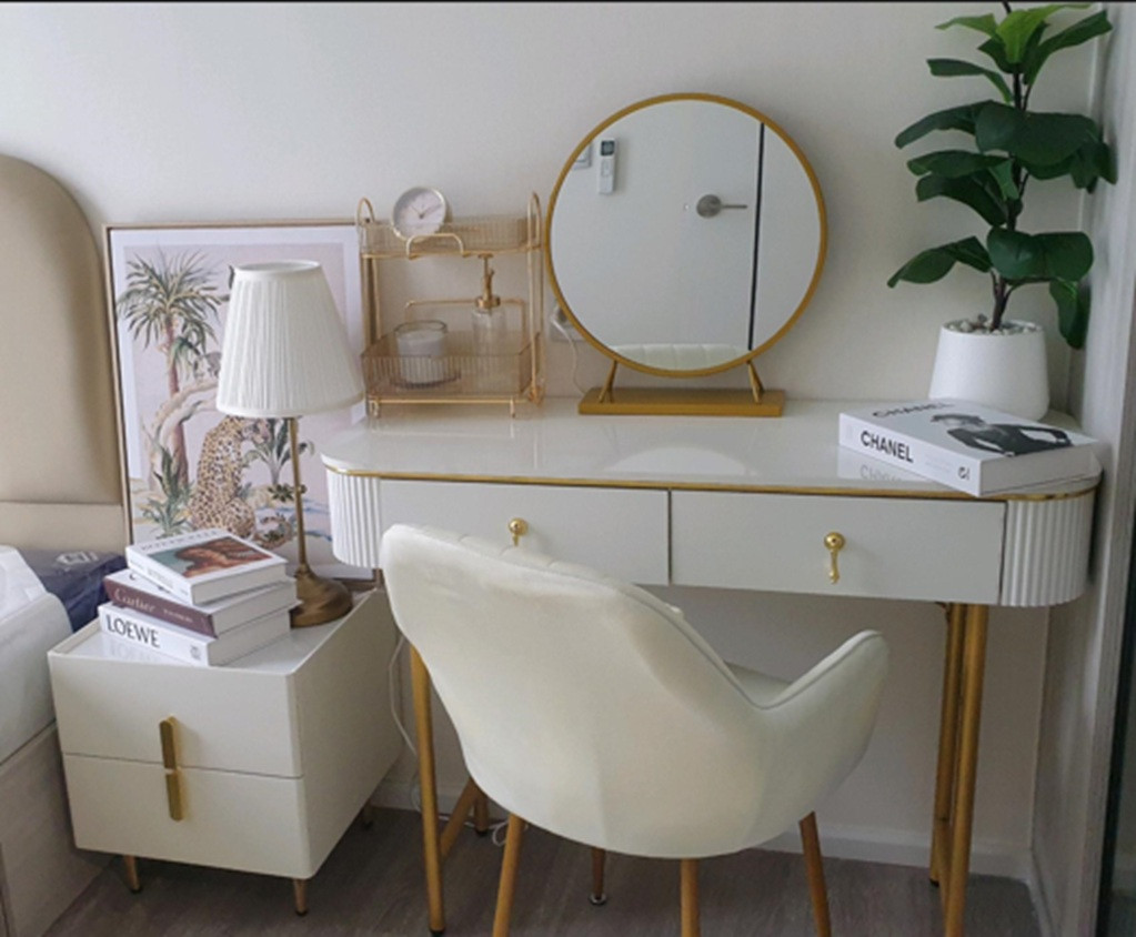 Asmos Srisamarn Condo opposite Robinson Srisamarn, beautiful room, ready to move in.