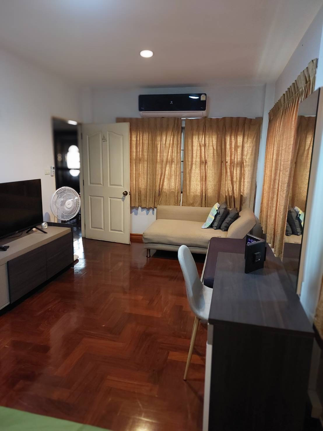 บ้านเดี่ยว 4 ห้องนอน 2 ห้องน้ำ พร้อมอยู่ หมู่บ้านพร้อมสุข อยุธยา – รูปที่ 3