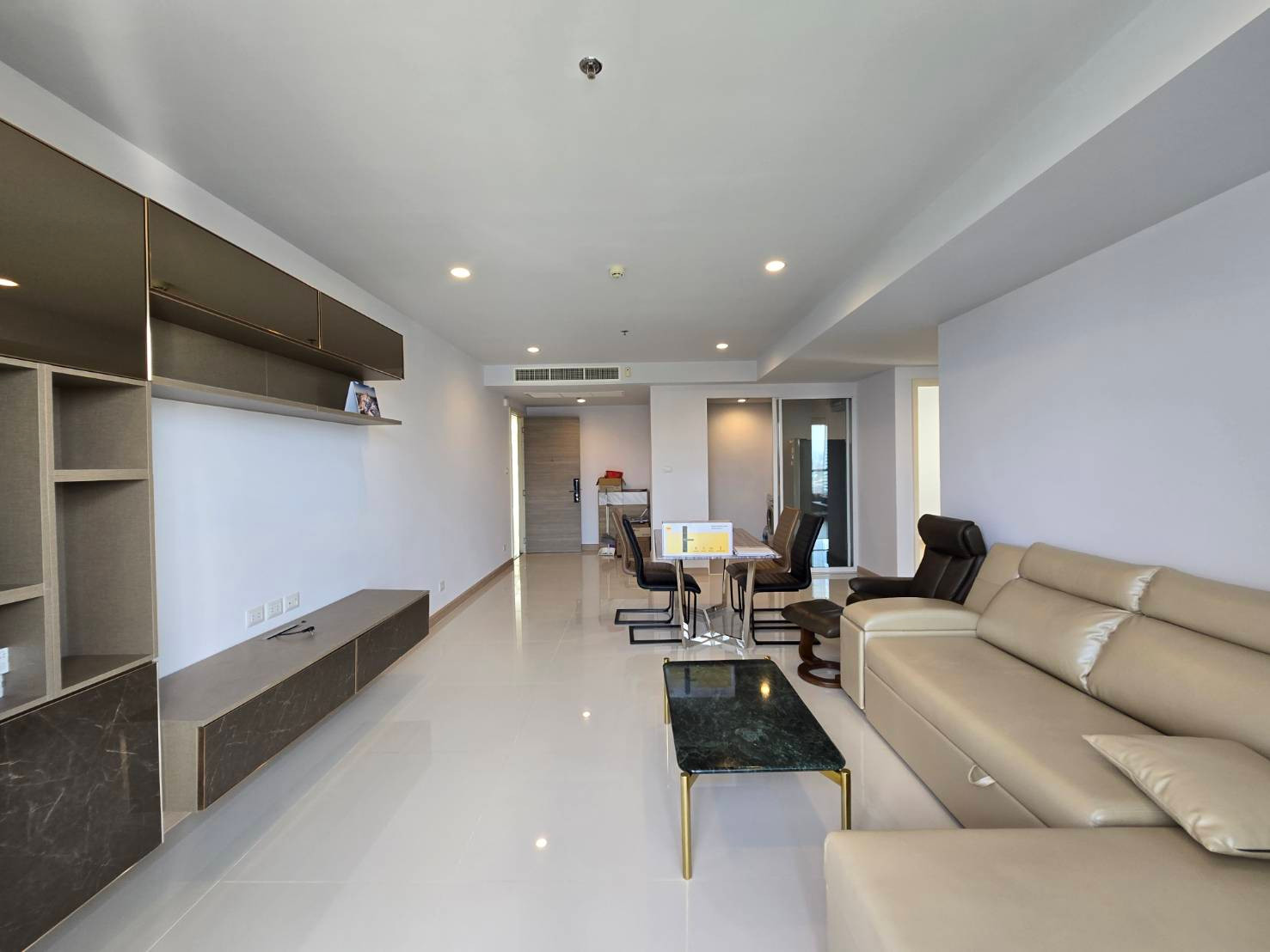 For Sell 2 bed Supalai Riva Grand, area 100 sq.m., many rooms to choose from. For Sell 2 bed Supalai Riva Grand, area 100 sq.m., many rooms to choose from.