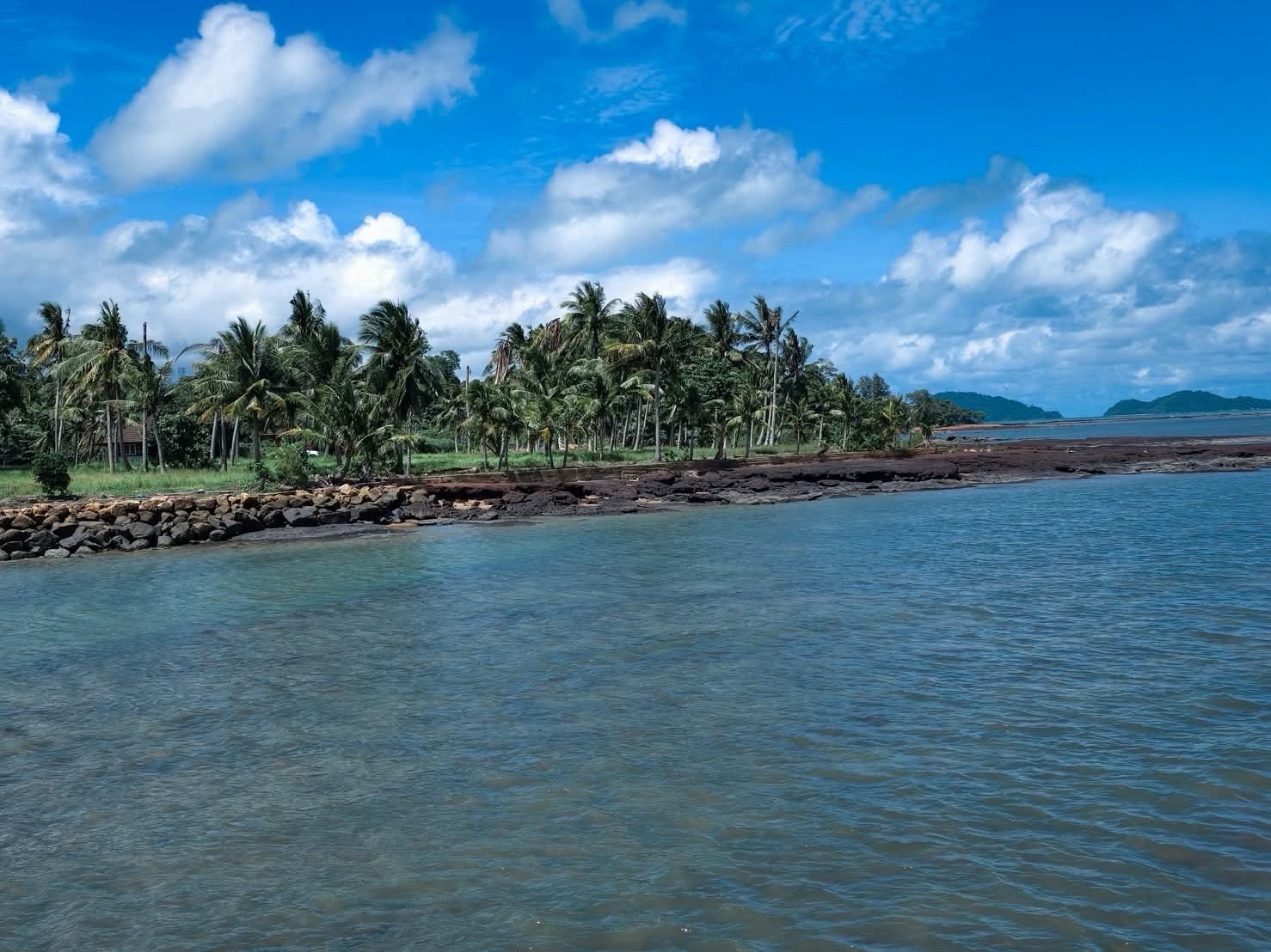 Seafront Land for Sale in Trat, Thailand, Over 12 Rai with 3-Side Sea Frontage and Private Beach