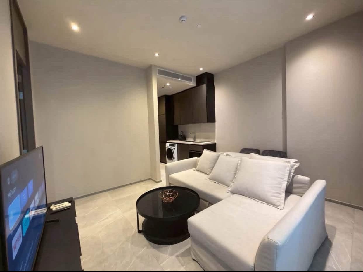 🏙️ FOR RENT | HYDE HERITAGE THONGLOR ✨ Luxury 1 Bedroom | 45 SQ.M. | 12th Floor 📍 Hyde Heritage Thonglor 🚝 Near BTS Thonglor 🏢 12th Floor 📐 45 SQ.M. 🛏️ 1 Bedroom 🛁 1 Bathroom 🛋️ Fully Furnished 💰 Rent: 50,000 THB/month 🤝 Negotiable 📄 1-Year – รูปที่ 2