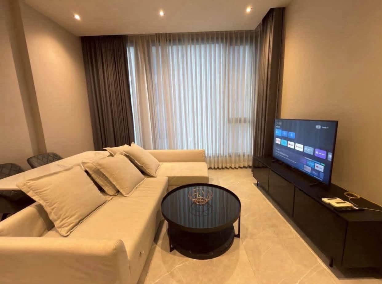 🏙️ FOR RENT | HYDE HERITAGE THONGLOR ✨ Luxury 1 Bedroom | 45 SQ.M. | 12th Floor 📍 Hyde Heritage Thonglor 🚝 Near BTS Thonglor 🏢 12th Floor 📐 45 SQ.M. 🛏️ 1 Bedroom 🛁 1 Bathroom 🛋️ Fully Furnished 💰 Rent: 50,000 THB/month 🤝 Negotiable 📄 1-Year – รูปที่ 3