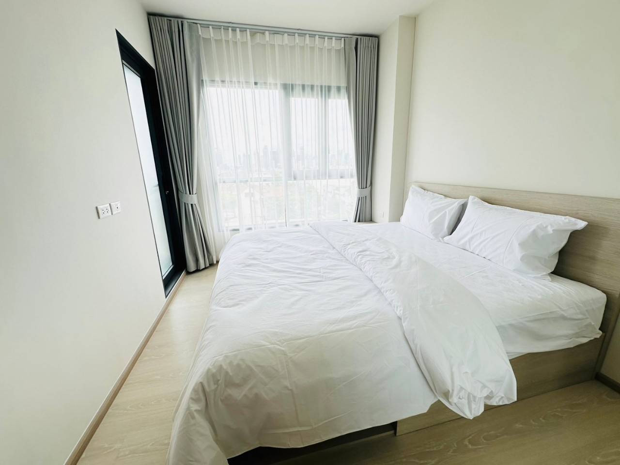 P-55307 ถ้าคุณเลี้ยงสัตว์ และหาคอนโดให้เช่า PYNN Pridi 20 1 ห้องนอน ชั้น 7 วิวเมือง Pet-Friendly ใกล้ BTS พระโขนง Line: @easythaihome 085-592-2897 P-55307 ถ้าคุณเลี้ยงสัตว์ และหาคอนโดให้เช่า PYNN Pridi 20 1 ห้องนอน ชั้น 7 วิวเมือง Pet-Friendly ใกล้ BTS พระโขนง Line: @easythaihome 085-592-2897