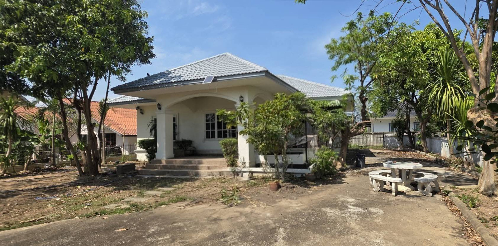 ขายด่วน +++ บ้านเดี่ยว พร้อมที่ดิน ในอำเภอเมือง ลำพูน +++ เดินทางเข้าเชียงใหม่เพียง 30 นาที เหมาะกับทำเป็นที่อยู่อาศัย / โฮมออฟฟิศ – รูปที่ 4