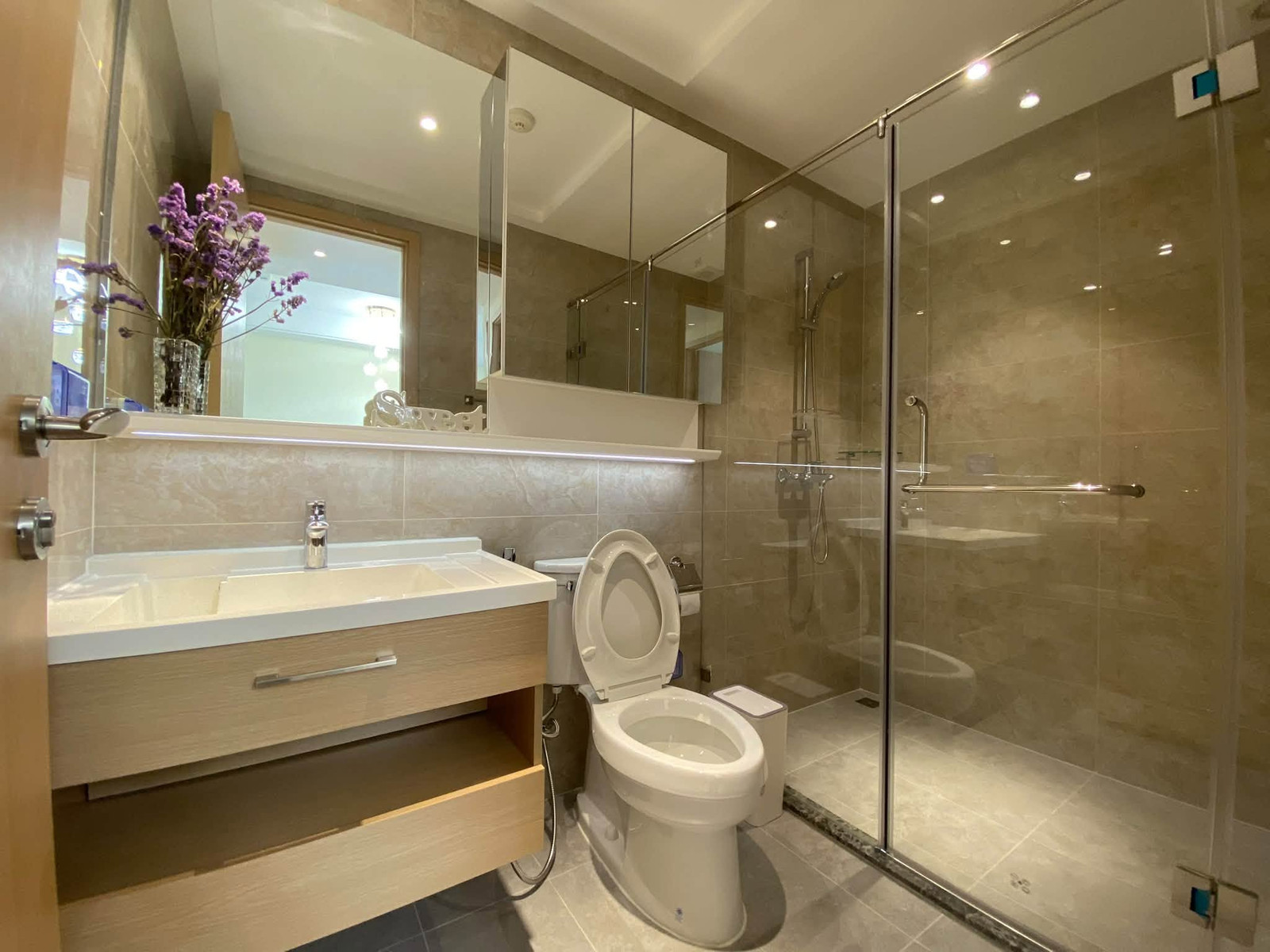 ST823/ให้เช่า คอนโด ตกแต่งสวยหรูพร้อมเข้าอยู่ Regal Sathorn (รีกอล สาทร) – รูปที่ 4