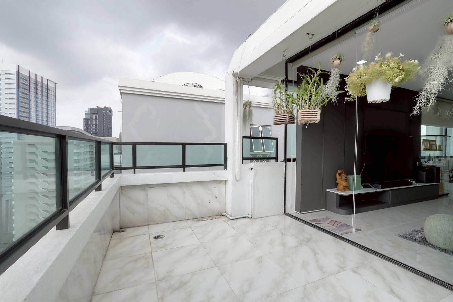 ST863/ขาย / ให้เช่า คอนโดบ้านลอยฟ้า Full Floor Penthouse (ชั้น 22 ทั้งชั้น) – รูปที่ 2