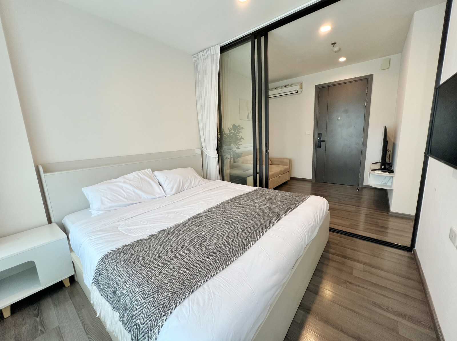 ห้องสวยบรรยากาศดี เฟอร์ฯครบ วิวฮาบิโตะ!⭐The Base Park West (เดอะ เบส พาร์คเวสต์ สุขุมวิท 77) – รูปที่ 4