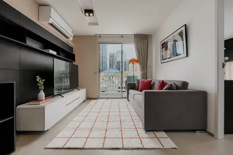 [For Rent] 49 Plus Condo (Sukhumvit Soi 49), 53 sq.m., 7th Floor. Fully furnished with full facilities, perfect for professionals and digital nomads.
