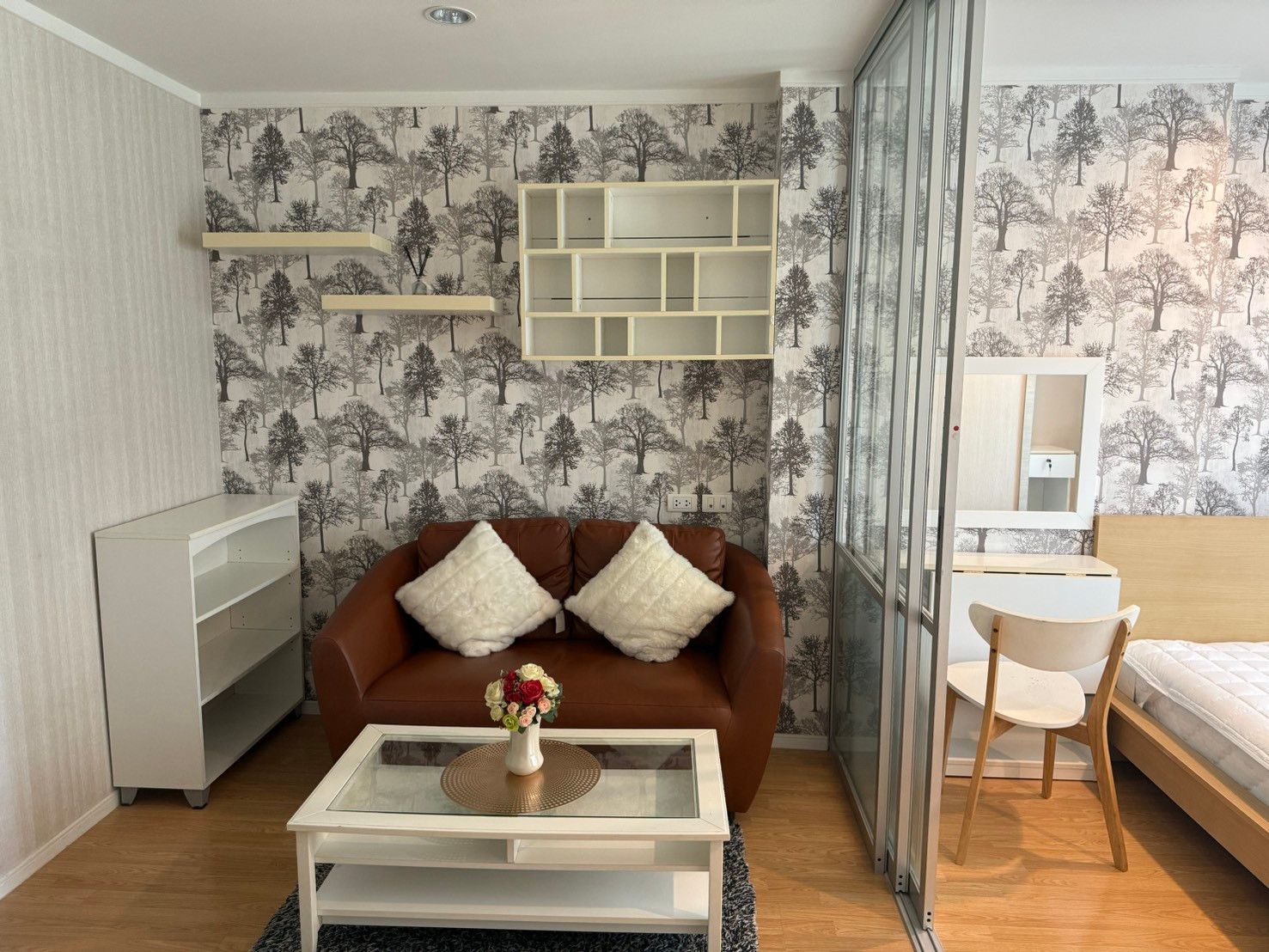 Urgent for sale Lumpini Place Srinakarin Hua Mak Station, room 26 sq m, 4th floor, Building B, ready to move in, 2.19 million.