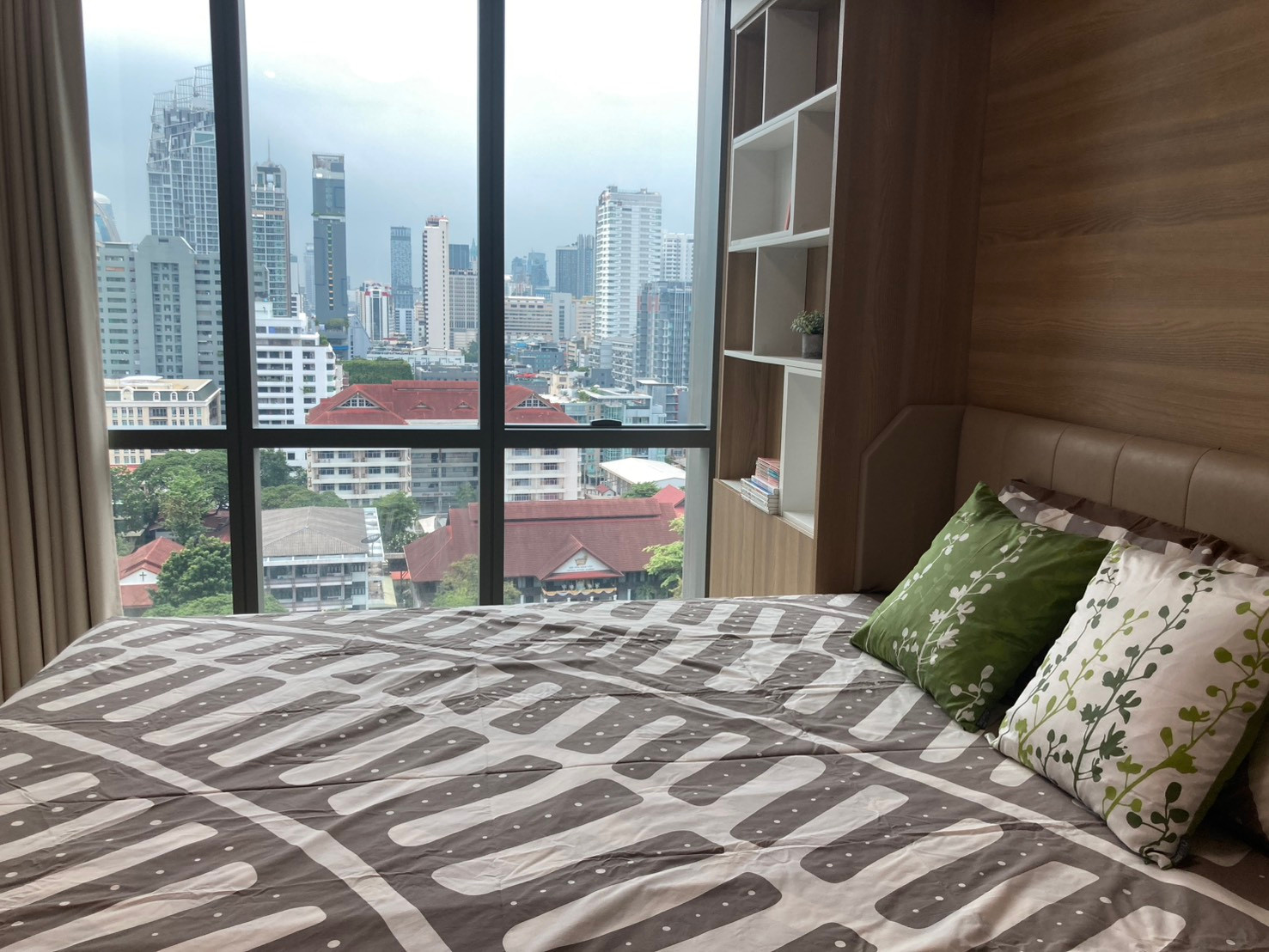 ให้เช่า เดอะรูมสุขุมวิท21 1 ห้องนอน ชั้น 15 ติดต่อ 081-682-7845 – รูปที่ 2