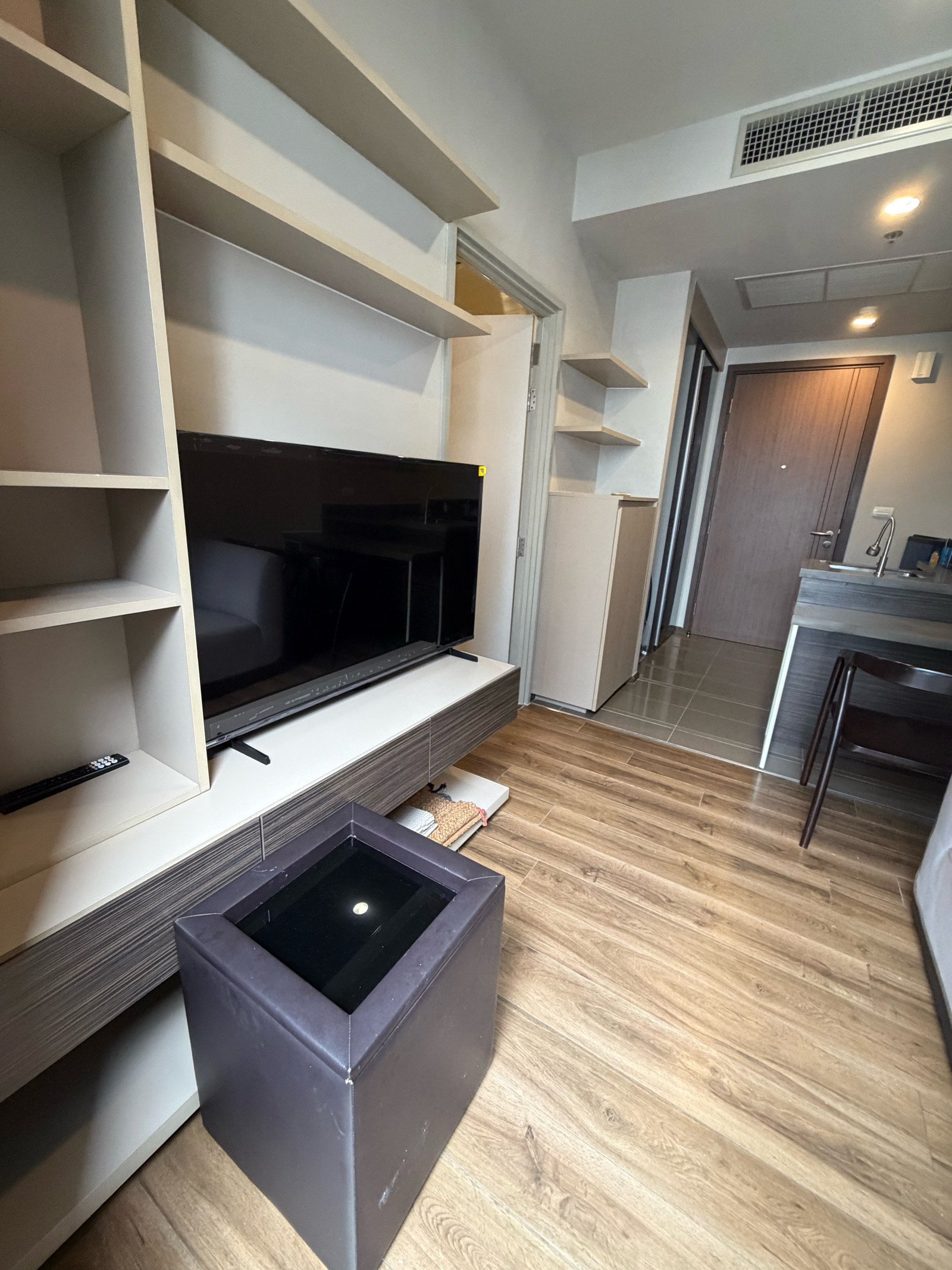 For sale/rent 31.09 sq m 16,000 baht, selling at special price 4.29 million, discount 3,890,000, call 0844455453 For sale/rent 31.09 sq m 16,000 baht, selling at special price 4.29 million, discount 3,890,000, call 0844455453