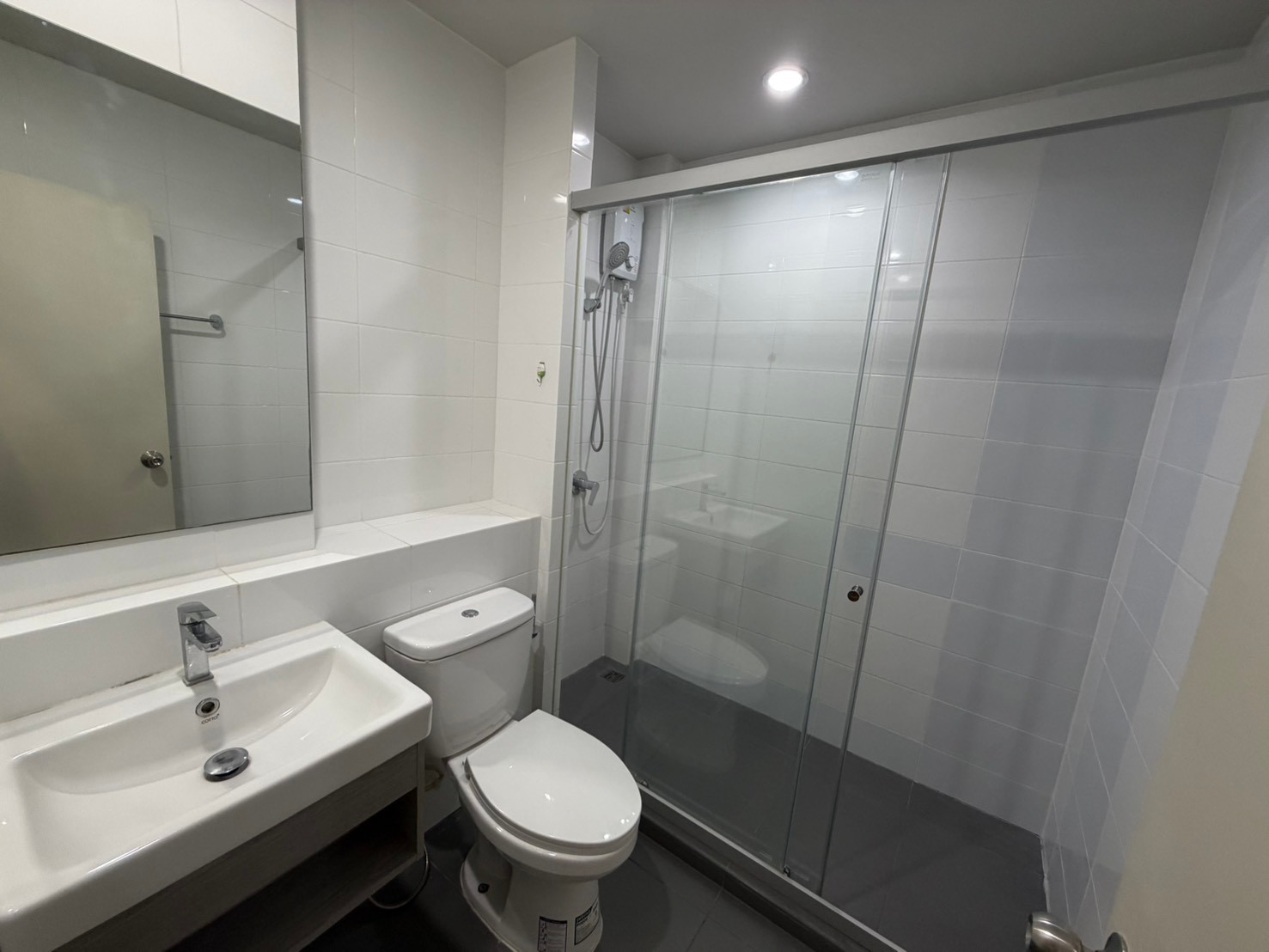 Ready to rent, the first 31-story condo next to Thammasat University Rangsit fence, comes with a full central area. – รูปที่ 4