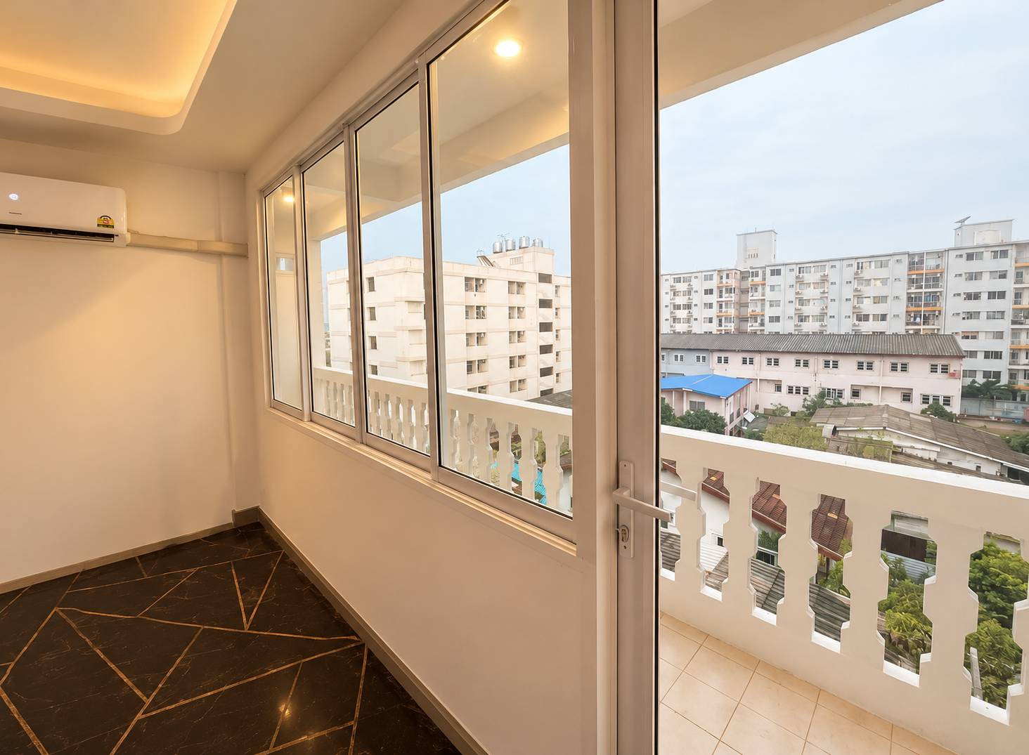 👑✨ คอนโดทำเลดี ราคาจับต้องได้! 🏙️ Bang Ao Condominium | บางอ้อ คอนโดมิเนียม คอนโด Low-Rise ในซอยจรัญสนิทวงศ์ 95/1 เดินทางสะดวก ใกล้ MRT บางอ้อ 🚅 – รูปที่ 4