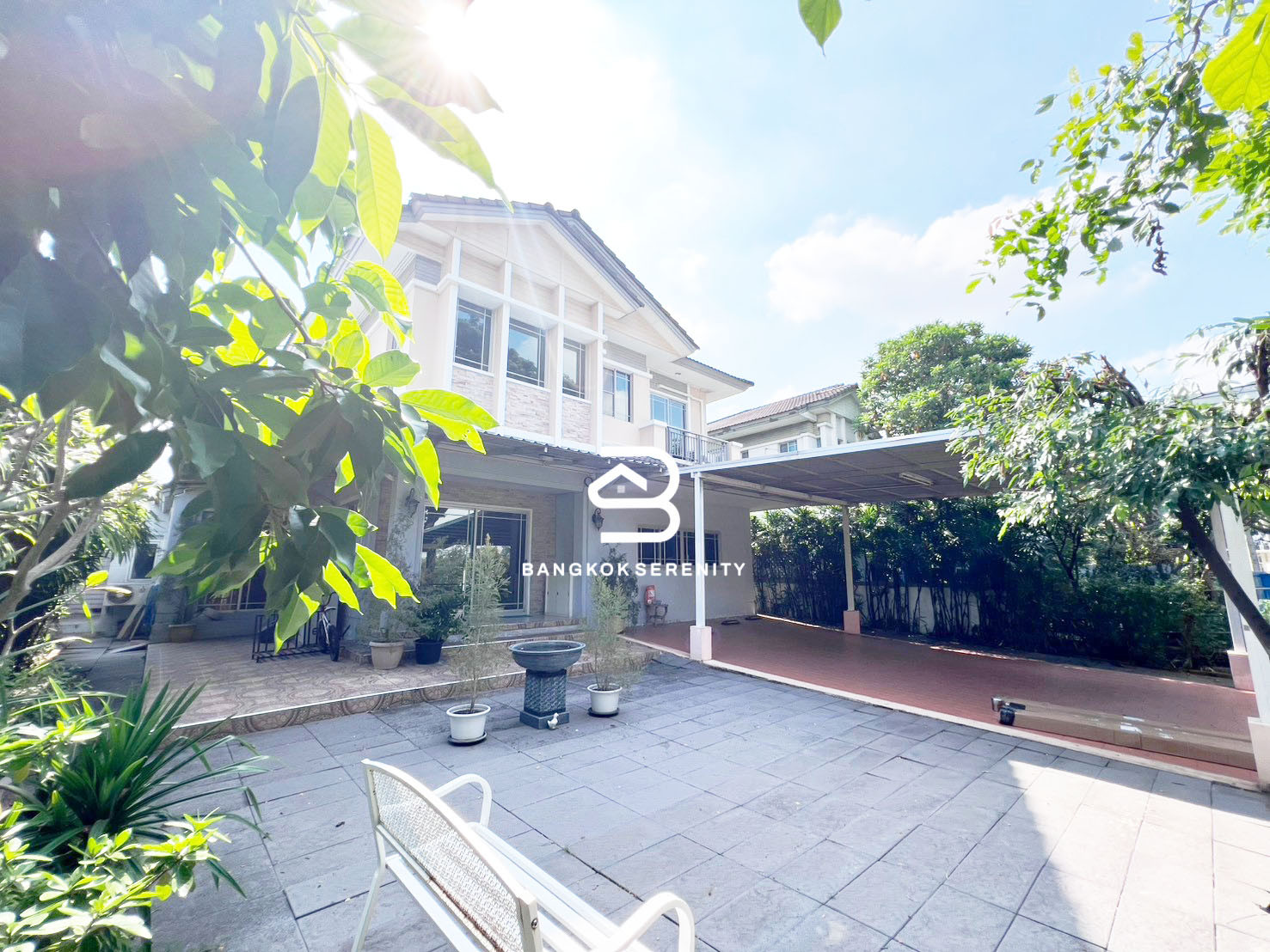 Pet Friendly House for Rent at Mantana Bangna Wongwean 2
