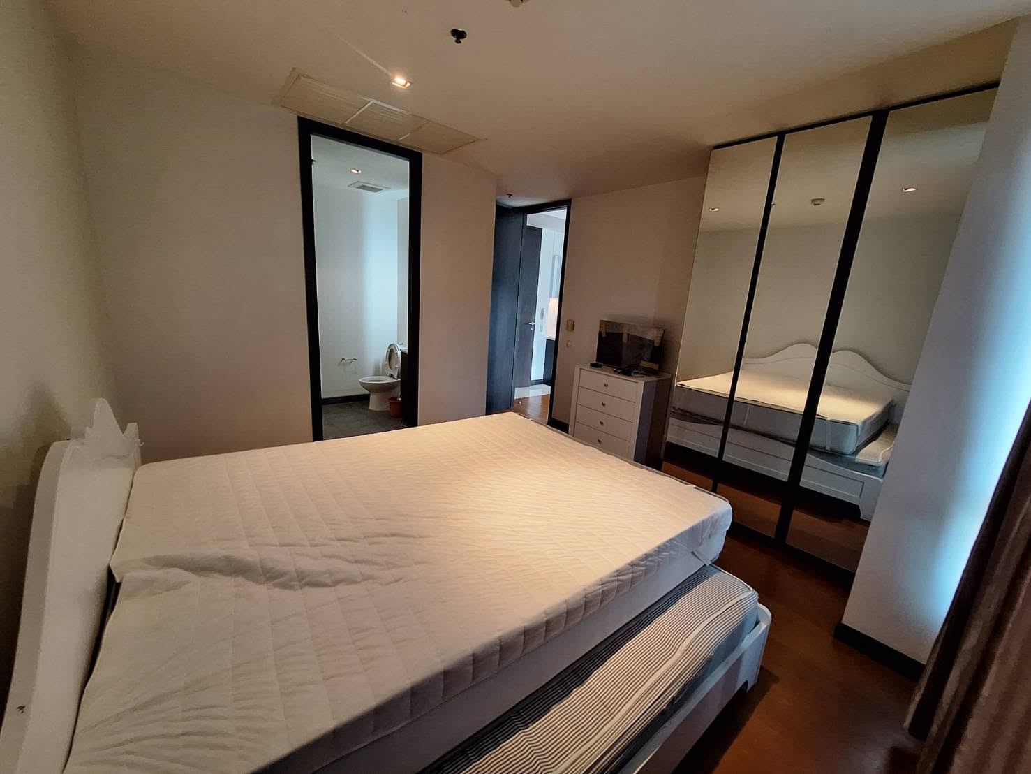 ST838/Sale/Rent luxury condo The Lofts Yennakart (The Lofts Yennakart)