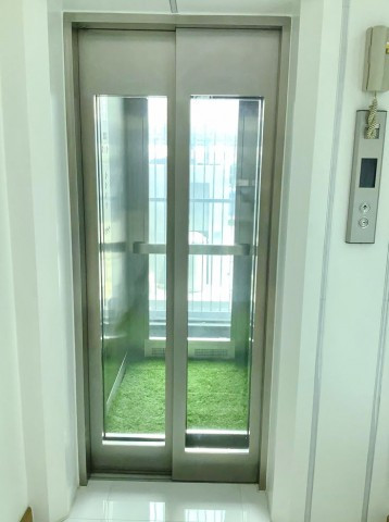 a glass elevator Happy Avenue Don Mueang 600 m. SongPrapha-DonMueang. 4-story home office for sale o – รูปที่ 4