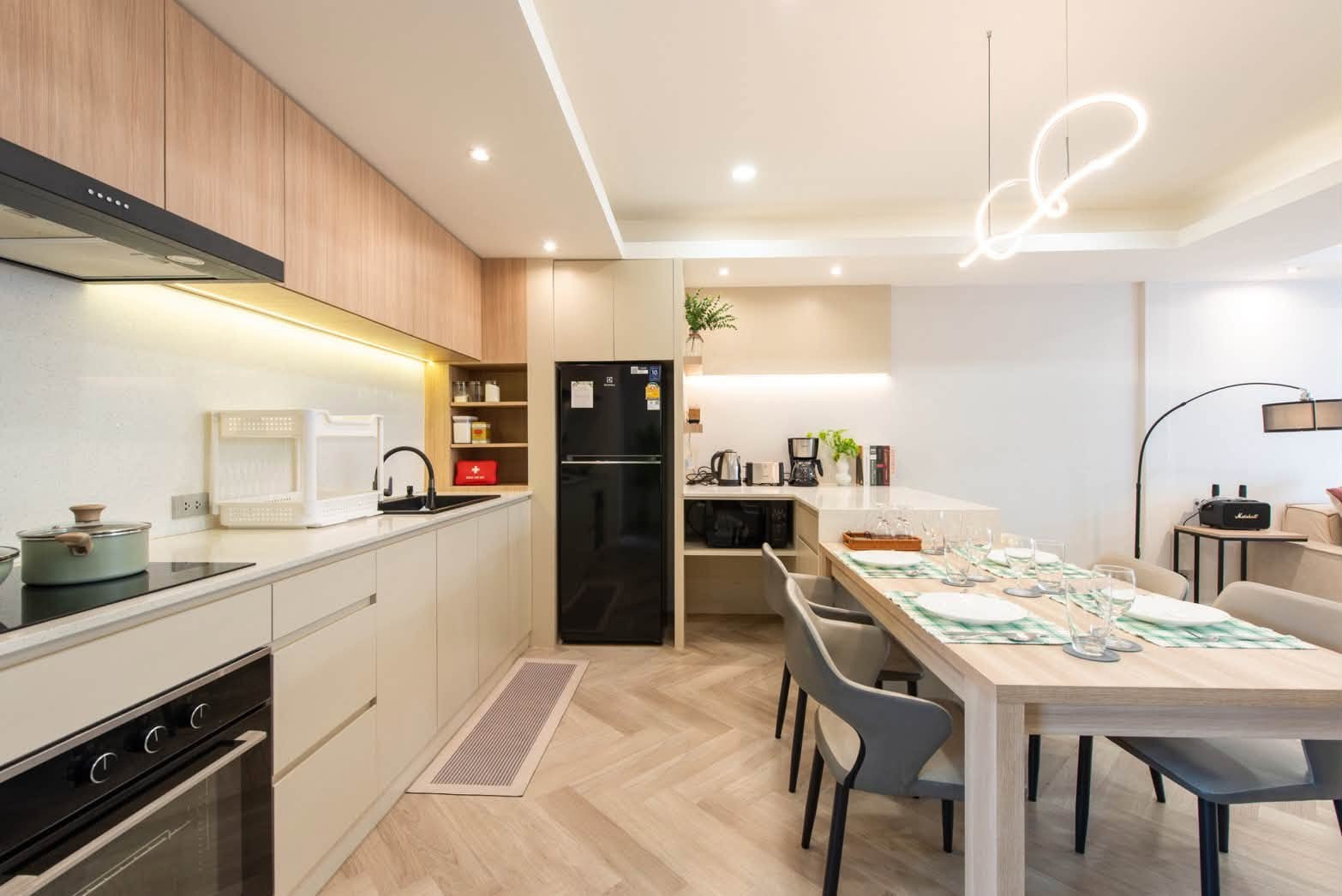 Modern Townhouse with Private Onsen for Rent Townhouse for rent | Ekkamai 22–Pridi Banomyong 41 Modern Townhouse with Private Onsen for Rent Townhouse for rent | Ekkamai 22–Pridi Banomyong 41