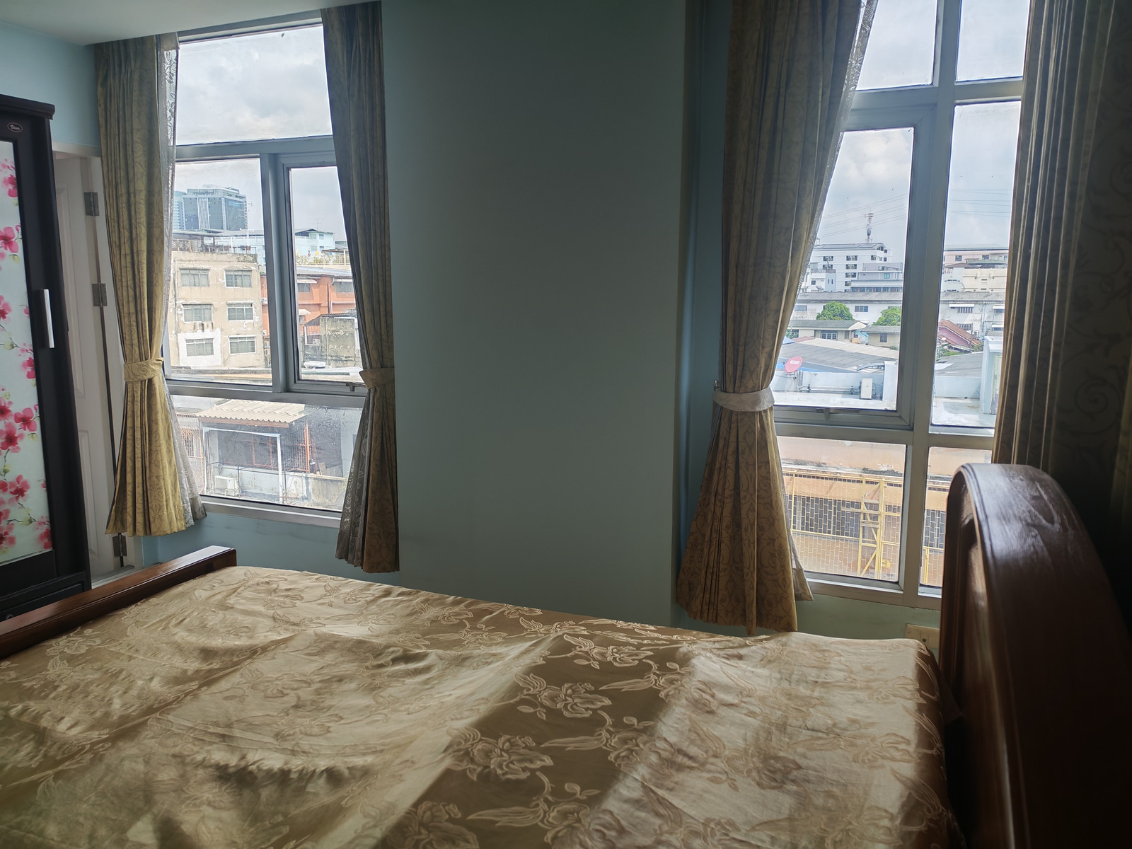 Condo for sale Zenith Place @ Huai Khwang