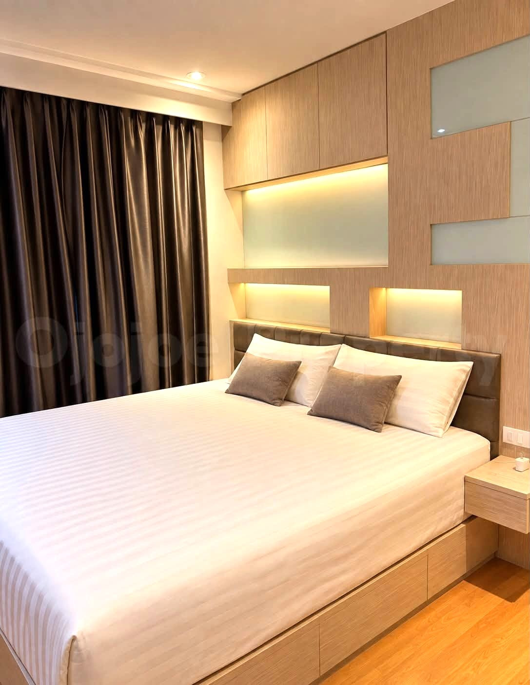 📍 𝐏-𝟏𝟑𝟖𝟔𝟕𝟖 | FOR RENT The President Sathorn - Ratchaphruek Spacious 35 Sq.m.! Near BTS/MRT Bang Wa 𝟏𝟑,𝟓𝟎𝟎 THB/mo. | Line ID: @easycondoplus | 099-229-6397