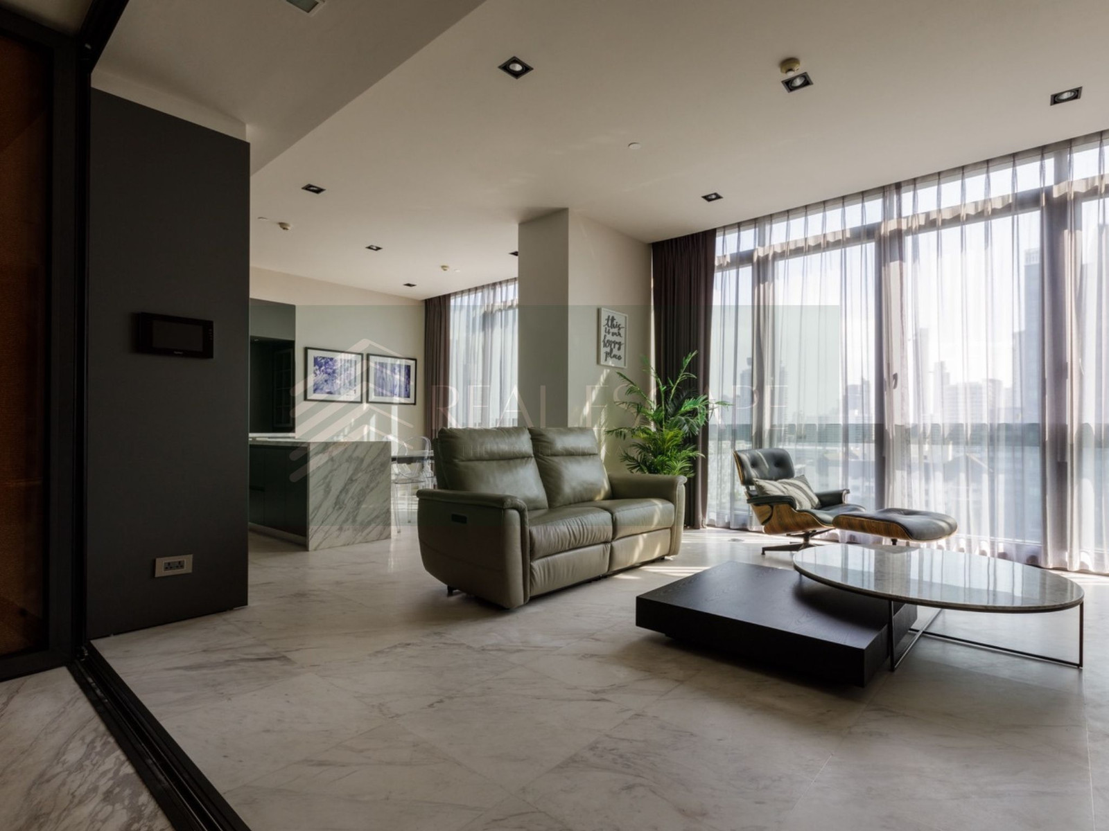 ตกแต่งสวย สไตล์ Modern Luxury ใจกลางทองหล่อ ลิฟต์ส่วนตัว ไพรเวท เพื่อนบ้านคุณภาพ รับสัตว์เลี้ยง – รูปที่ 2