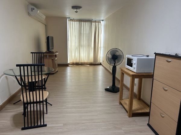 Big room in the heart of Phayathai, less than 5 million! 🔥 Noble House Phayathai, spacious room 45.28 sq m, selling for only 4.7 million baht! Condo in this location can tell you that Its never available for rent. Chula / Mahidol / Triam Udom students are Big room in the heart of Phayathai, less than 5 million! 🔥 Noble House Phayathai, spacious room 45.28 sq m, selling for only 4.7 million baht! Condo in this location can tell you that Its never available for rent. Chula / Mahidol / Triam Udom students are